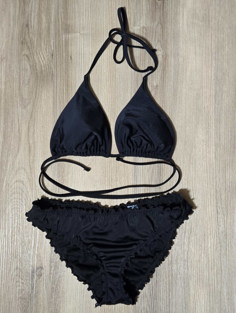 Women’s Black Ruffle Triangle Bikini Set